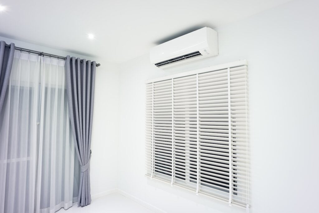 mini split ac in room