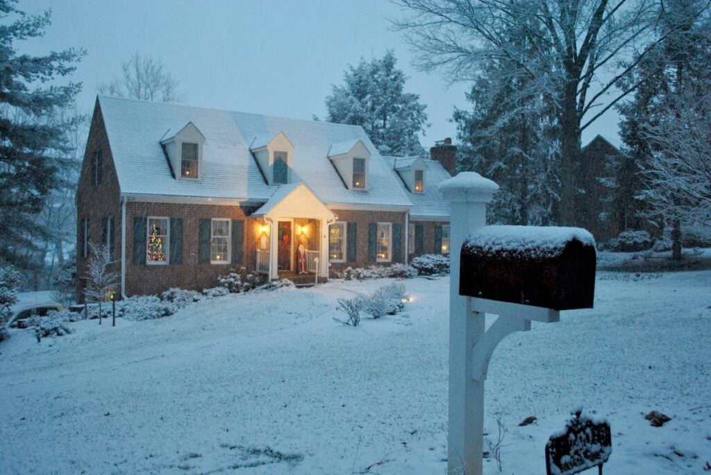 house in snowy weather