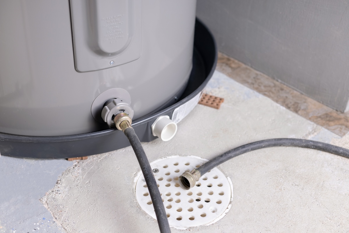 6 Essential Steps on How to Drain a Water Heater